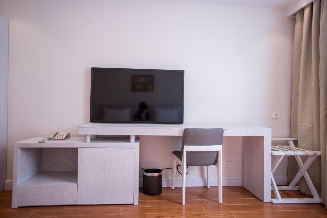Hotel Americano Garapan Ngoại thất bức ảnh